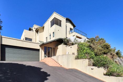 Photo of property in 122 Viewmont Drive, Harbour View, Lower Hutt, 5010