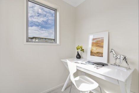 Photo of property in 49 Couldrey Crescent, Red Beach, 0932