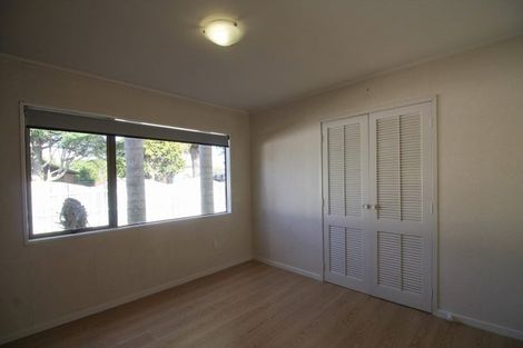 Photo of property in 1/23 Beaumaris Way, Conifer Grove, Takanini, 2112