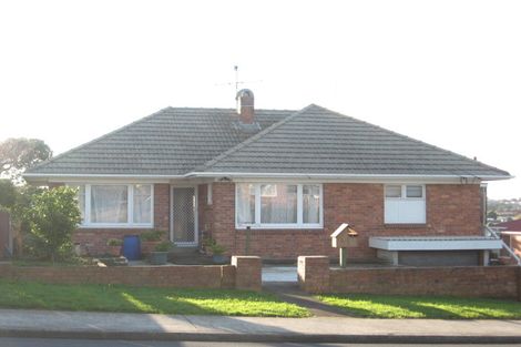 Photo of property in 1/20 Orams Road, Hillpark, Auckland, 2102