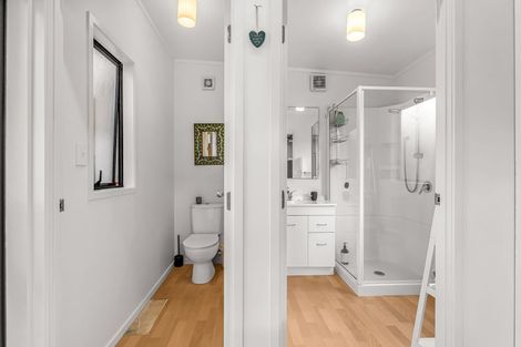 Photo of property in 17 Cook Drive, Whitianga, 3510