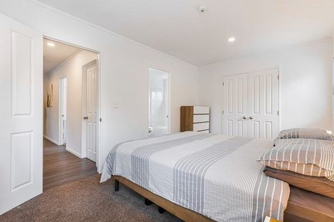 Photo of property in 9/17 Neta Grove, Henderson, Auckland, 0612