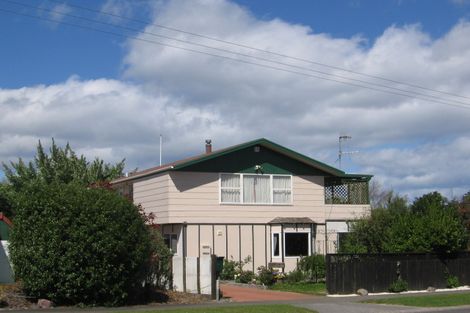 Photo of property in 98 Invergarry Road, Hilltop, Taupo, 3330