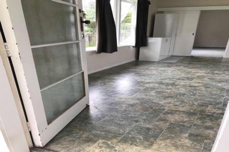 Photo of property in 58 Glendale Road, Glen Eden, Auckland, 0602