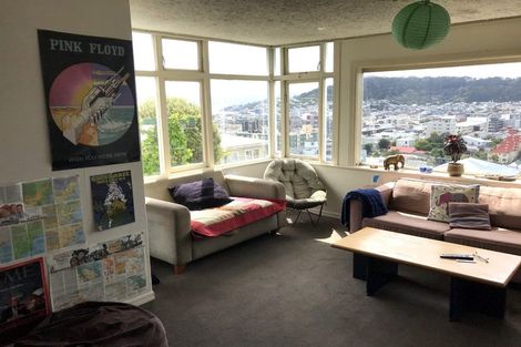 Photo of property in 5 Maarama Crescent, Aro Valley, Wellington, 6021