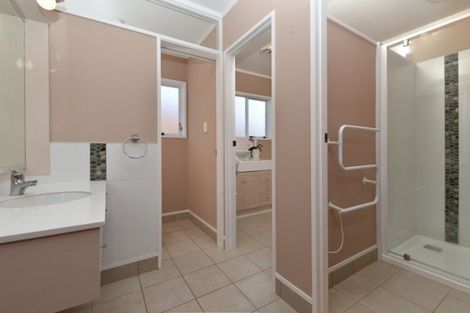 Photo of property in 4 Sheriff Place, Riverlea, Hamilton, 3216