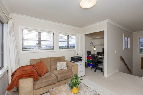 Photo of property in 136 Renown Road, Raumati South, Paraparaumu, 5032