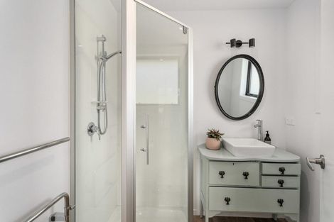 Photo of property in 19 Matipo Street, Wanaka, 9305