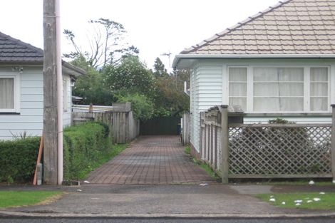Photo of property in 1/15 Rosier Road, Glen Eden, Auckland, 0602