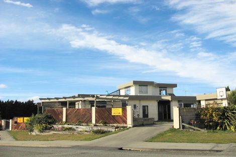 Photo of property in 13 Stoke Street, Oamaru, 9400