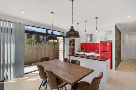 Photo of property in 143 Grove Road, Papakura, 2110