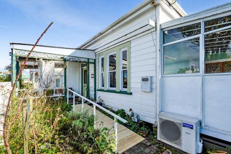 Photo of property in 10 Miro Street, Inglewood, 4330