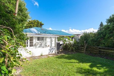 Photo of property in 3 Longburn Road, Henderson, Auckland, 0610