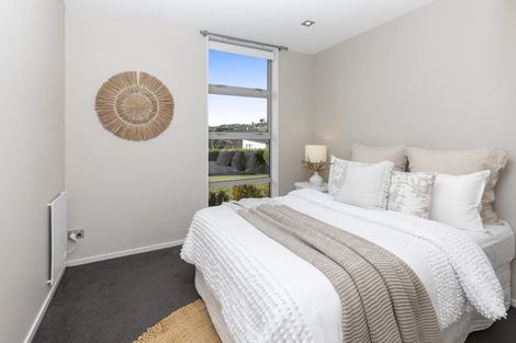 Photo of property in 20 Rushden Rise, Westmorland, Christchurch, 8025