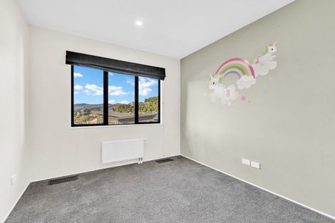 Photo of property in 12 The Topdeck, Whitby, Porirua, 5024
