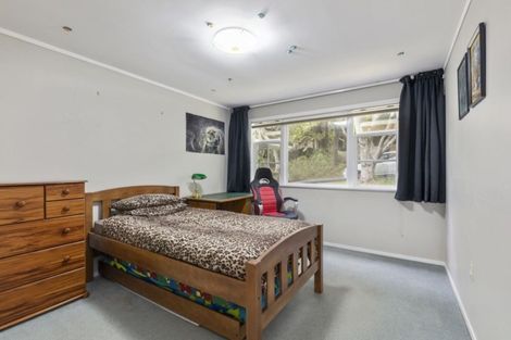 Photo of property in 560 Stokes Valley Road, Stokes Valley, Lower Hutt, 5019