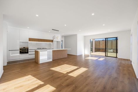 Photo of property in 23 Babina Avenue, Kumeu, 0810