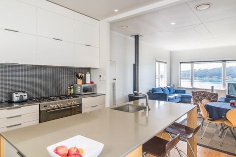 Photo of property in 66 Maida Vale Road, Roseneath, Wellington, 6011