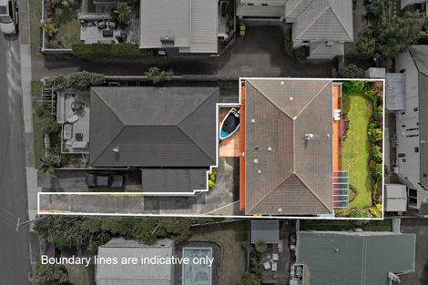 Photo of property in 1/67 Seaview Road, Castor Bay, Auckland, 0620