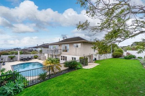 Photo of property in 1/371 East Coast Road, Mairangi Bay, Auckland, 0630