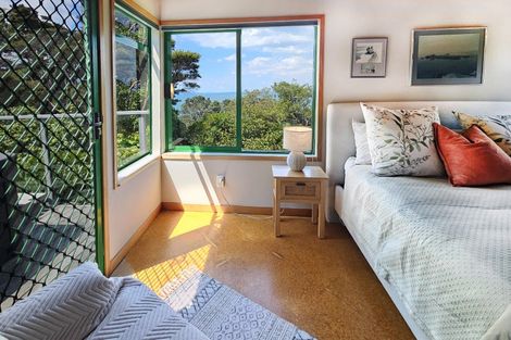 Photo of property in 149 Cornwallis Road, Cornwallis, Auckland, 0604