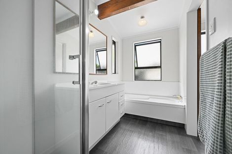 Photo of property in 16 Leyton Place, Nawton, Hamilton, 3200