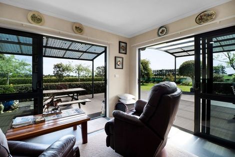 Photo of property in 325a Awai Road, Tarurutangi, New Plymouth, 4372