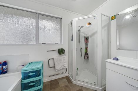 Photo of property in 16 Buccaneer Place, Grenada Village, Wellington, 6037