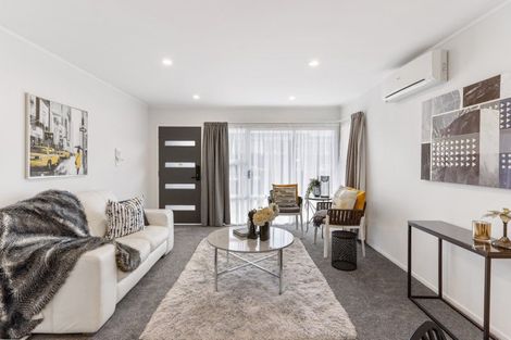 Photo of property in 1/38 Ballater Place, Highland Park, Auckland, 2010