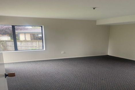 Photo of property in 17 Oakmont Place, Wattle Downs, Auckland, 2103
