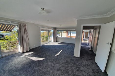 Photo of property in 2/15 Kayeleen Place, Cockle Bay, Auckland, 2014