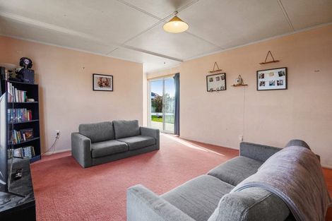 Photo of property in 8 Lee Place, Bader, Hamilton, 3206