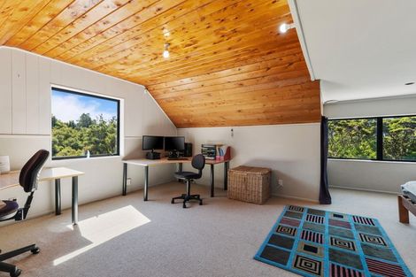 Photo of property in 3 William Pitcher Place, Greenhithe, Auckland, 0632