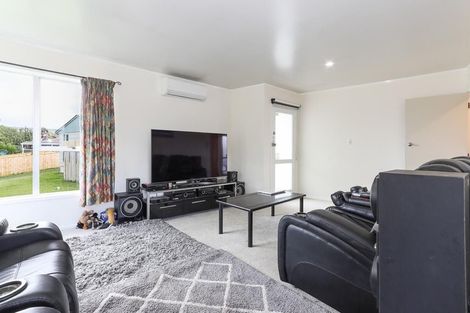 Photo of property in 5 Emerald Street, Pukehangi, Rotorua, 3015