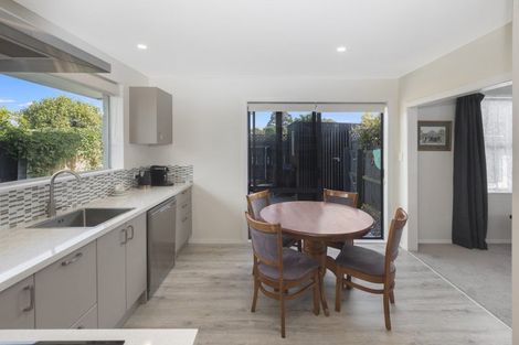 Photo of property in 1/290 Avonhead Road, Avonhead, Christchurch, 8042