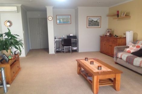 Photo of property in 11 Reefton Place, Papamoa Beach, Papamoa, 3118