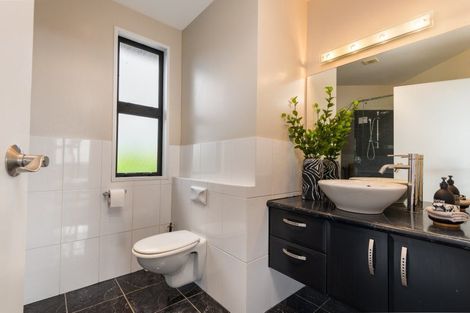 Photo of property in 27 Wake Place, Aokautere, Palmerston North, 4471