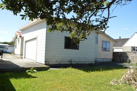 Photo of property in 13 Almora View, Ascot Park, Porirua, 5024