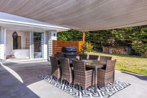 Photo of property in 65 Dalmore Way, Acacia Bay, Taupo, 3385