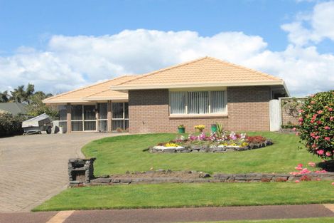 Photo of property in 12 Knightsbridge Place, Bethlehem, Tauranga, 3110