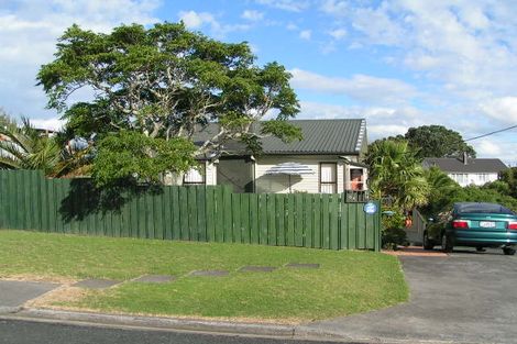 Photo of property in 1/94 Jutland Road, Hauraki, Auckland, 0622