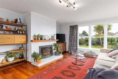 Photo of property in 36 Oakland Street, Northcote, Christchurch, 8052
