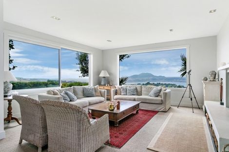 Photo of property in 115 Highland Drive, Acacia Bay, Taupo, 3385
