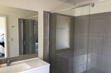 Photo of property in 87 Saint James Drive, Huntington, Hamilton, 3210