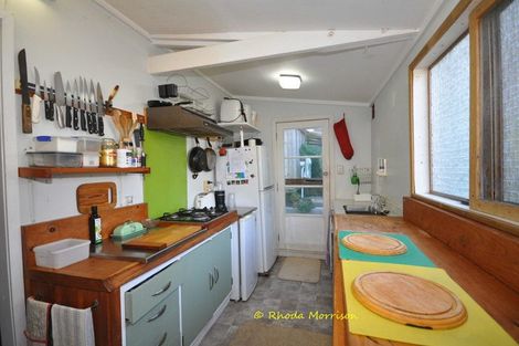 Photo of property in 11 Moana Road, Tinopai, Matakohe, 0593