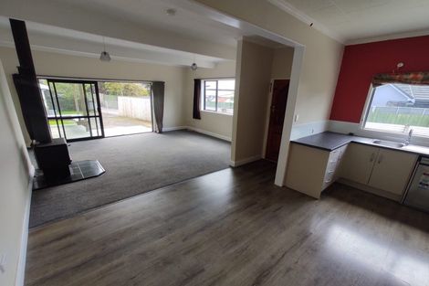 Photo of property in 18 Manawatu Street, Hokowhitu, Palmerston North, 4410