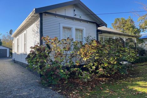 Photo of property in 44 Victoria Street, Carterton, 5713