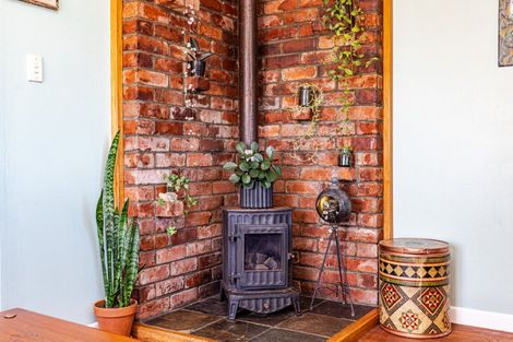 Photo of property in 50 Shakespeare Road, Bastia Hill, Whanganui, 4500