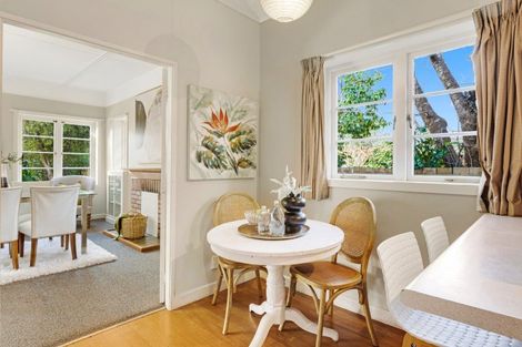 Photo of property in 13 Horotutu Road, Greenlane, Auckland, 1061