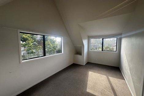 Photo of property in 2/92 Manuka Road, Glenfield, Auckland, 0629